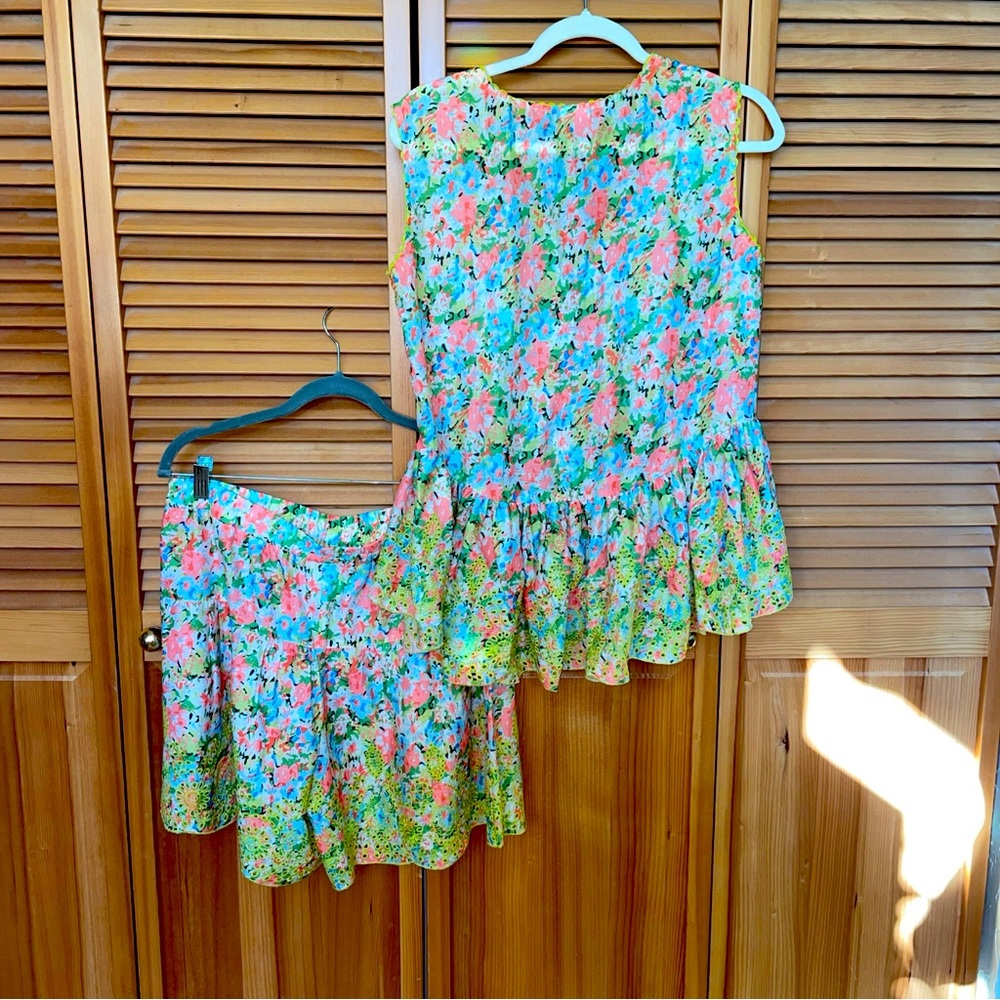 Embroidered Ivy Jane Floral Top & Short set S-M